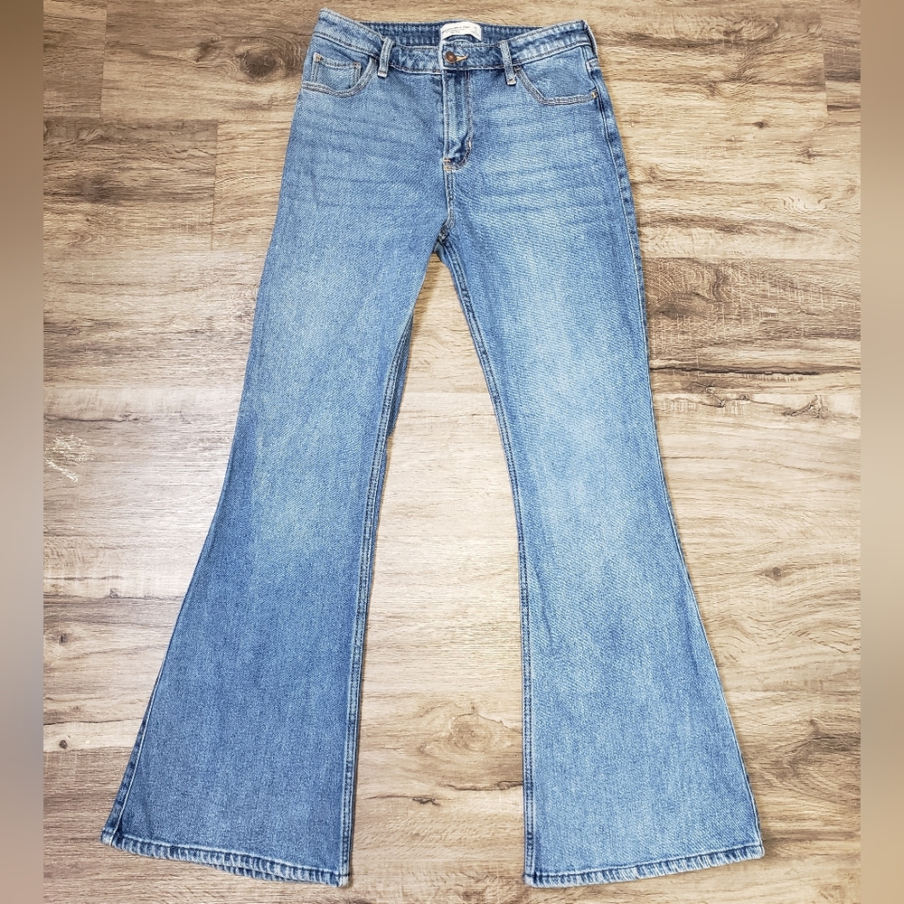 Abercrombie The Vintage Flare High Rise Women's 6 / 28.